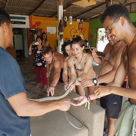 Slacklines Hostel Ko Lanta Exteriör bild